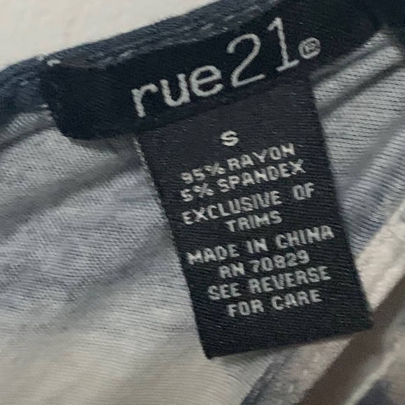 Tie dye romper - Picture 3 of 3